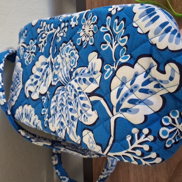 Vera Bradley 100 Handbag Blue Lagoon - Picture 9 of 12